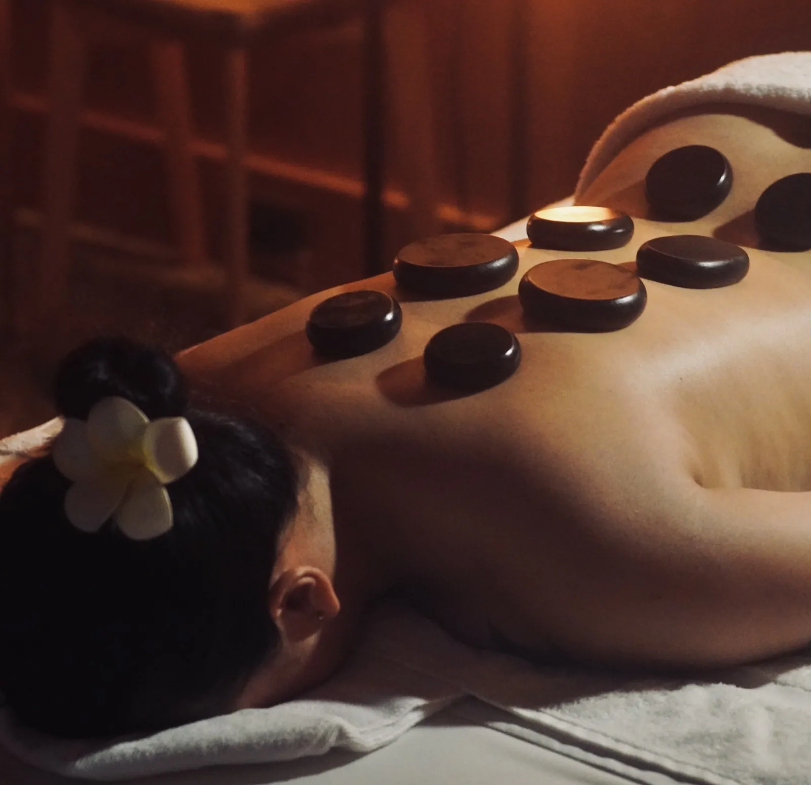 H Signature Spa hot stone massage